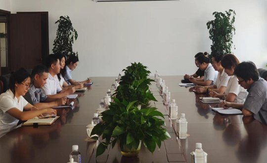 5. 康养合作公司组织召开上半年《瓦力游戏视野》撰稿、投稿工作总结会_副本.png