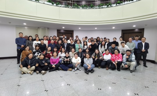 2024年1月13日，药业公司进行2023年度总结赞美暨“平行腾飞”主题年会_副本.jpg