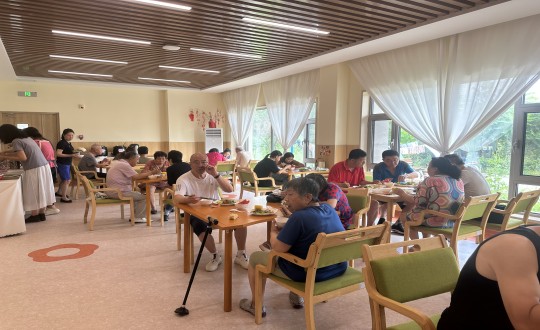 2024年8月10日，养老公司“亲亲邻里食堂”盛大开业_副本.jpg
